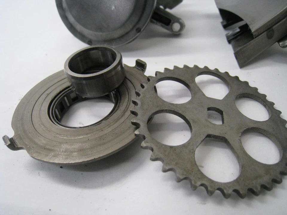 81 YAMAHA MAXIM XJ650 OIL PUMP - Image 3 of 4