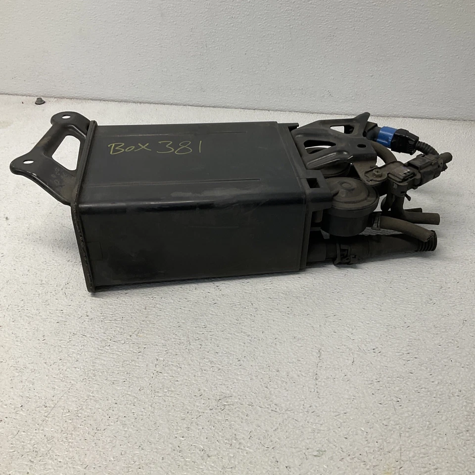 Lexus GS300 GS430 SC430 bote de carbón de vapor de combustible piezas originales OEM 2001-05 Foto 2 de 4