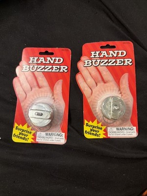 Metal Hand Joy Buzzer Shaker Shocker Practical Joke Gag Prank Wind-Up 2 Pieces