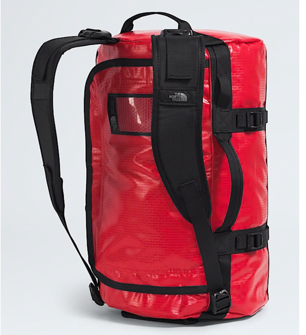 The North Face Base Camp Duffel Bag Small RED/ TNF black BNWT Hard