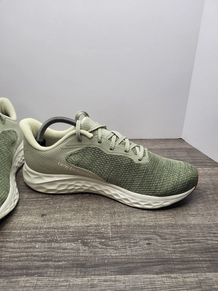 New Balance Men's Size 10.5 B Green Fresh Foam Arishi v4 Running Walking Shoe - Image 3 of 4