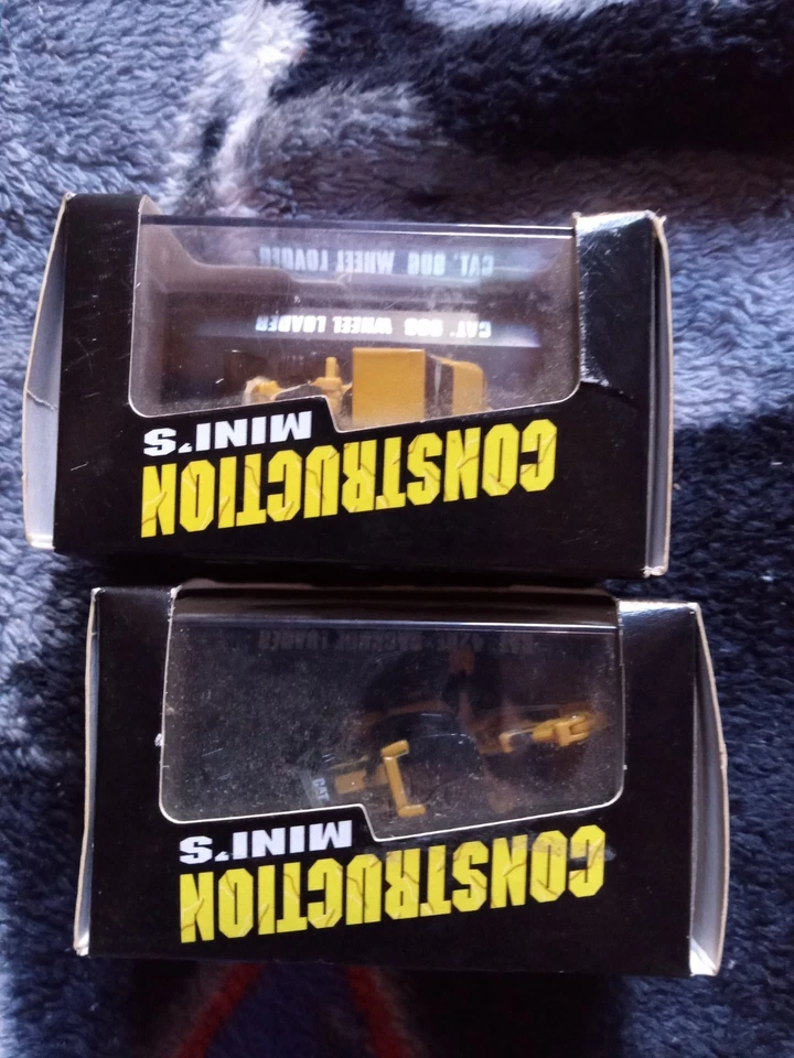 Diecast Norscot Construction Mini's CAT Lot 420E Backhoe Loader + Wheel Loader - Image 2 of 4