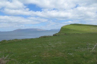 Foto A3 bei Louisburg Carrownisky Klippen mit Blick auf Clew Bay. c2015