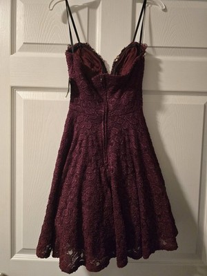 windsor burgundy homecoming dress Or Cocktail Size 1 NWT New winter clothing