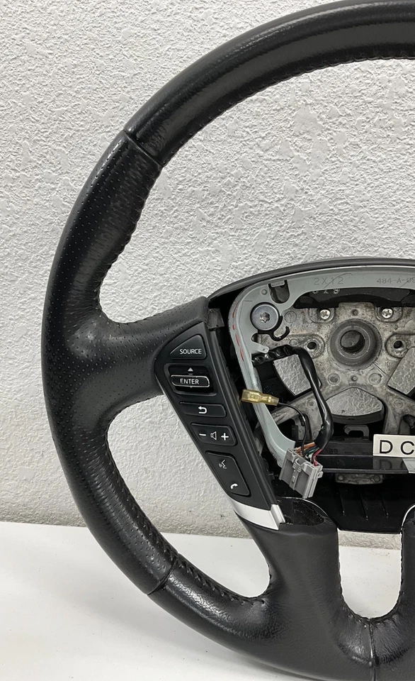 Volante de couro preto Nissan Murano 2013 fabricante de equipamento original - Imagem 3 de 4