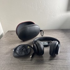 Beats Studio3 Wireless Over-Ear Bluetooth Headphones Black A1914