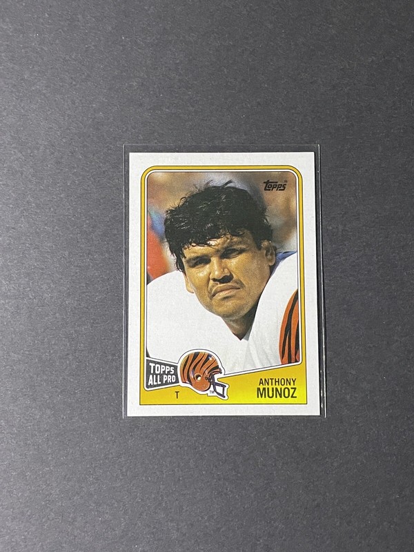 1988 Topps Anthony Munoz Card #345 - Cincinnati Bengals (2)