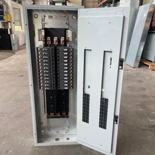 GE ADF3422MTX 225A 480Y/277V 3PH 4W 42 Circuit Main Lug Panel W/ BREAKERS