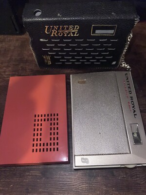 United Royal Transistor 9 Radio Model 801