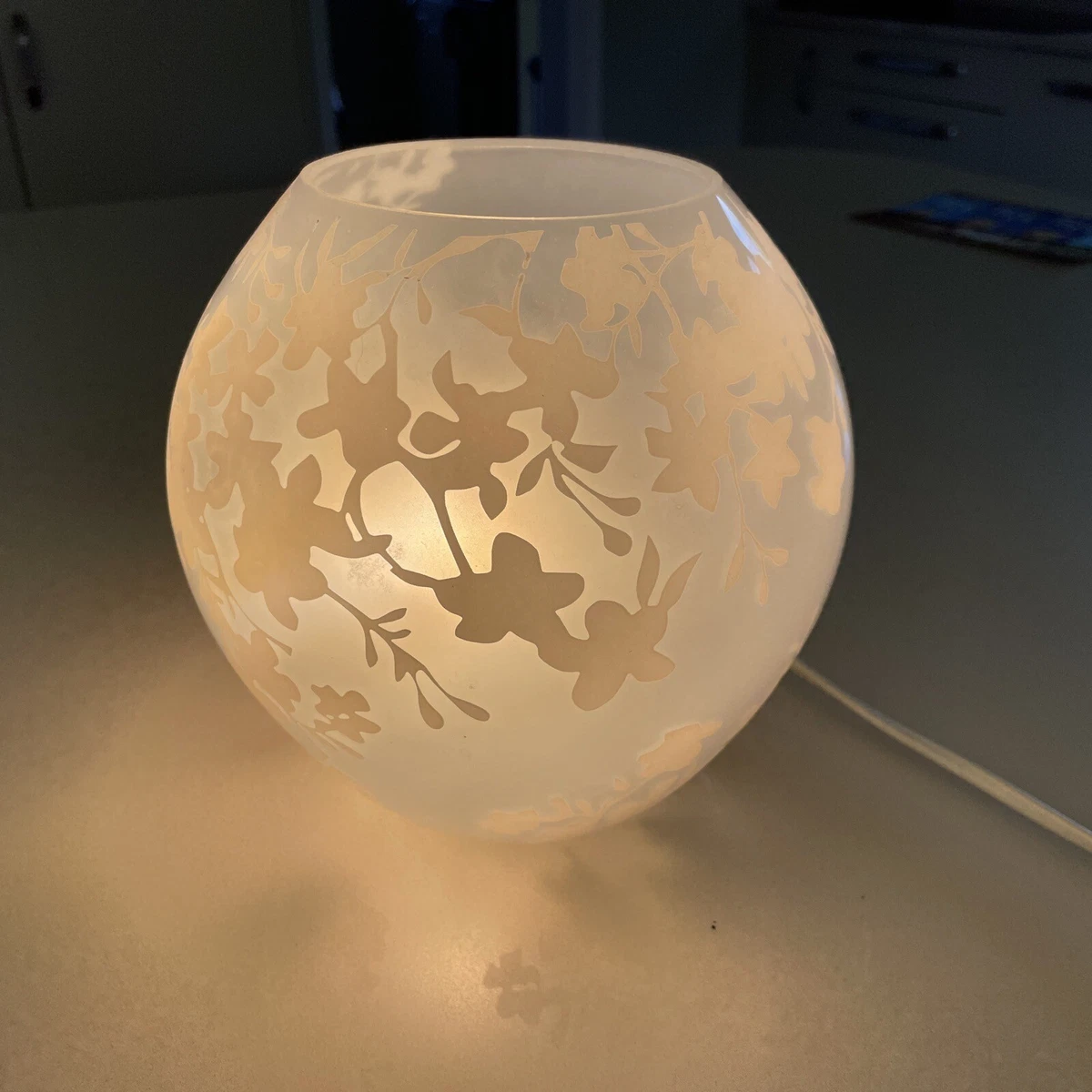 Ikea Knubbig Round Glass Table Lamp Cherry Blossoms White with