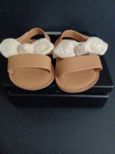 Baby Gap Baby Girls Toddler Bow Sandals size 0 to 3 months - Picture 1 of 3