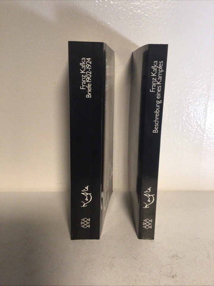 Lot Of 2 Franz Kafka: German edit., Fischer, 1996 PB VG + - Image 2 of 2