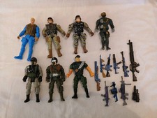 Military Figures, lot of 7, 4" figures  10 weapons