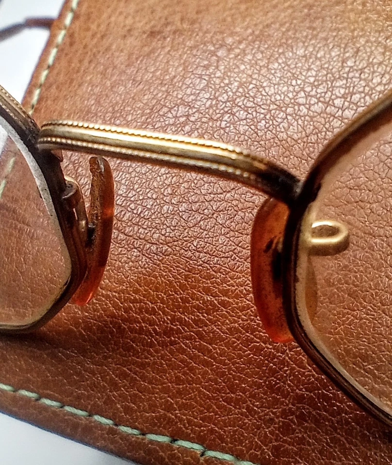 Vintage American Optical Eyeglasses Frame 12K GF 5 1/4 Men's Gold Metal Full Rim - Image 4 of 4