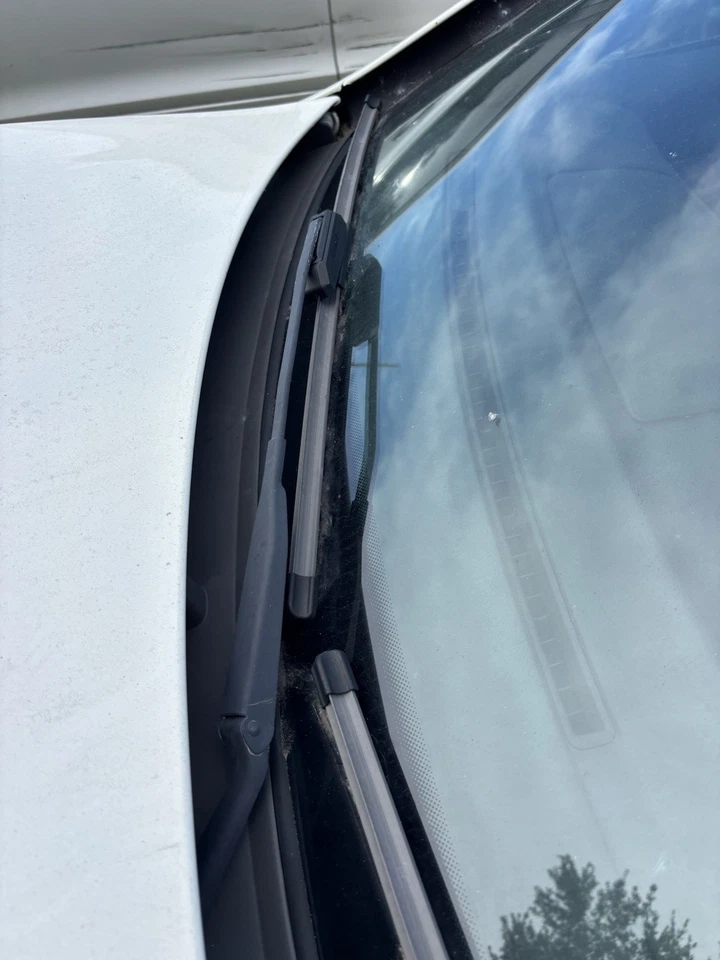 Brazos limpiaparabrisas con cuchillas OEM Mercedes-Benz SLK320 W170 Foto 2 de 2