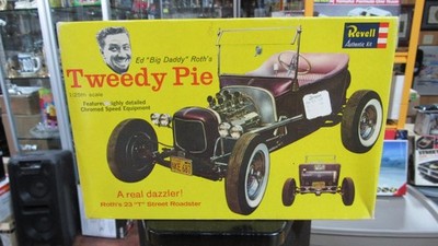 REVELL 1963 ED ROTH TWEEDY PIE 23' T BUCKET MODEL KIT W/ NICE BOX FREE ...