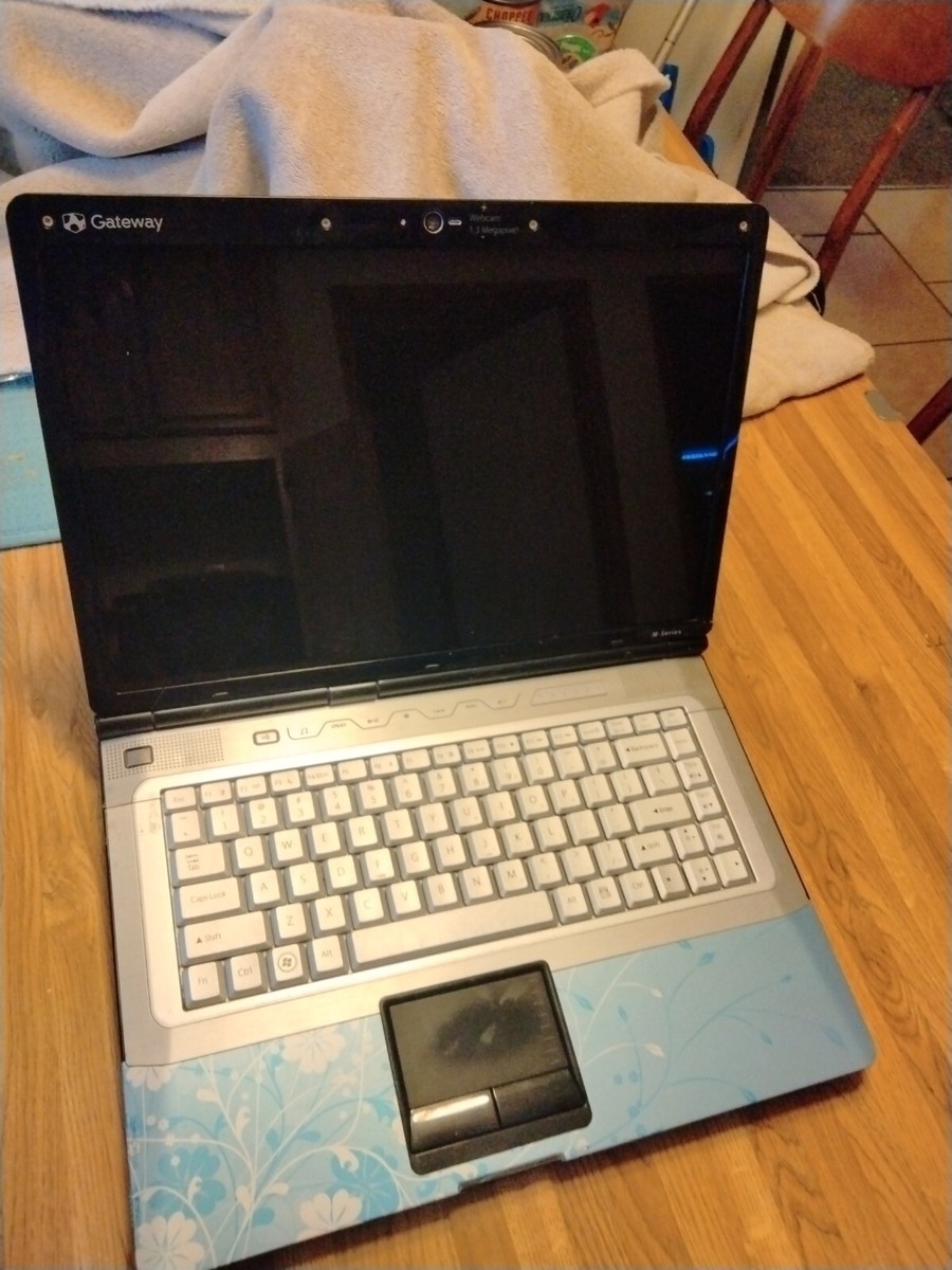 Gateway MD7818U Laptop Computer (Windows Vista), No Charger