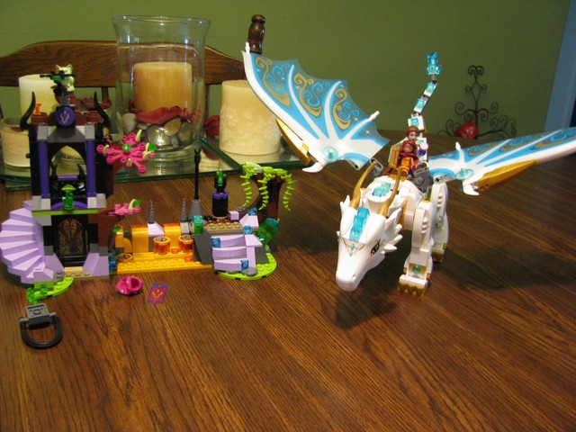 queen dragon's rescue