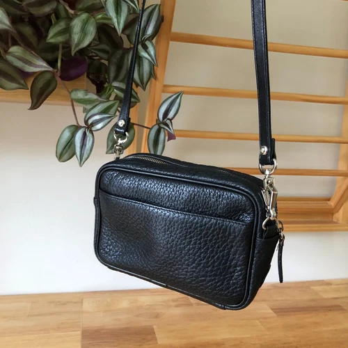 Vintage Dooney & Bourke Black Pebbled Leather Camera Crossbody Bag Purse