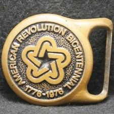 XF03120 VINTAGE 1976 AMERICAN REVOLUTION BICENTENNIAL PATRIOTIC BELT BUCKLE
