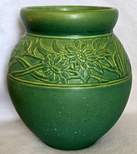 Weller Pottery Breton Pattern Vase Matte Green Glaze Art Deco No Mark Crisp Mold