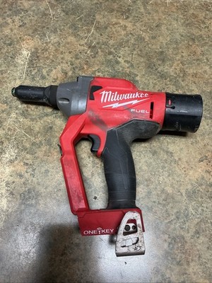 Milwaukee M18 FUEL ONE-KEY 18-Volt Lithium-lonCordless Rivet Tool