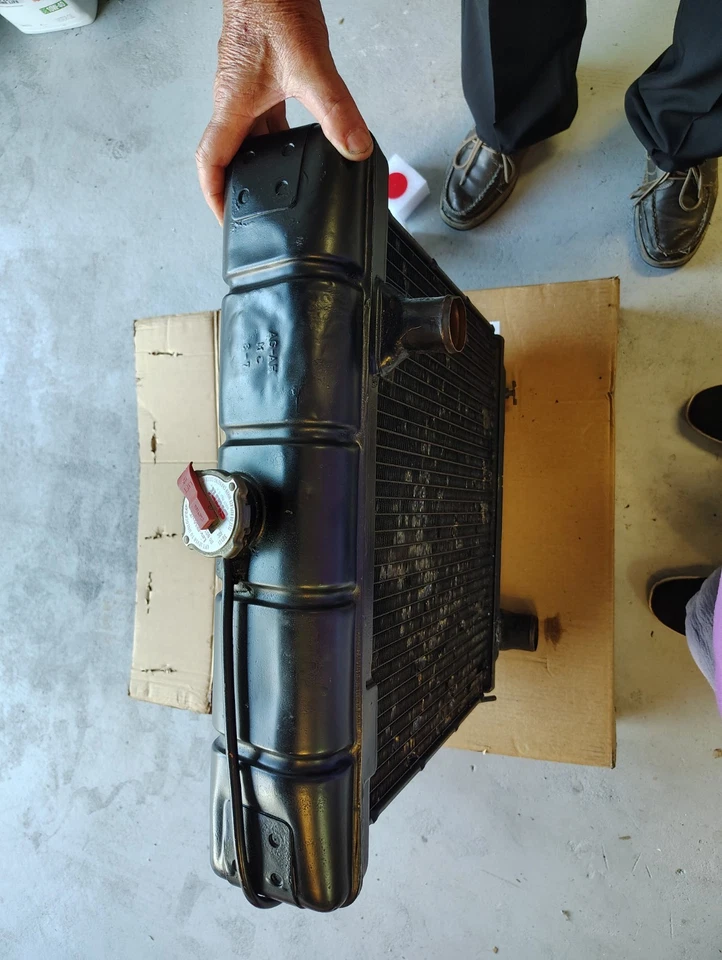 1955 Ford Radiator V8 Original - Image 2 of 4