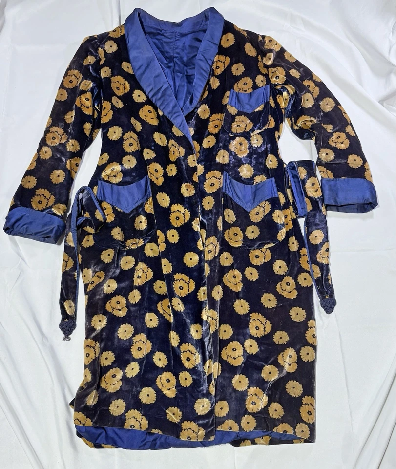 VTG MCM Men Velvet Robe Smoking Jacket Dressing Gown Satin Lined Blue Floral XL - Image 2 of 4