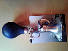 Bell Sports Honker 300 Steel Bugle Horn Silver/Black NEW