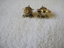 VIRGIN ATLANTIC  WILBER AND ORVILLE GOLD PLASTIC SALT & PEPPER - UNUSED/EMPTY