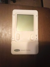Carrier Infinity SYSTXCCUIZ01-B Termostato digitale a zona programmabile
