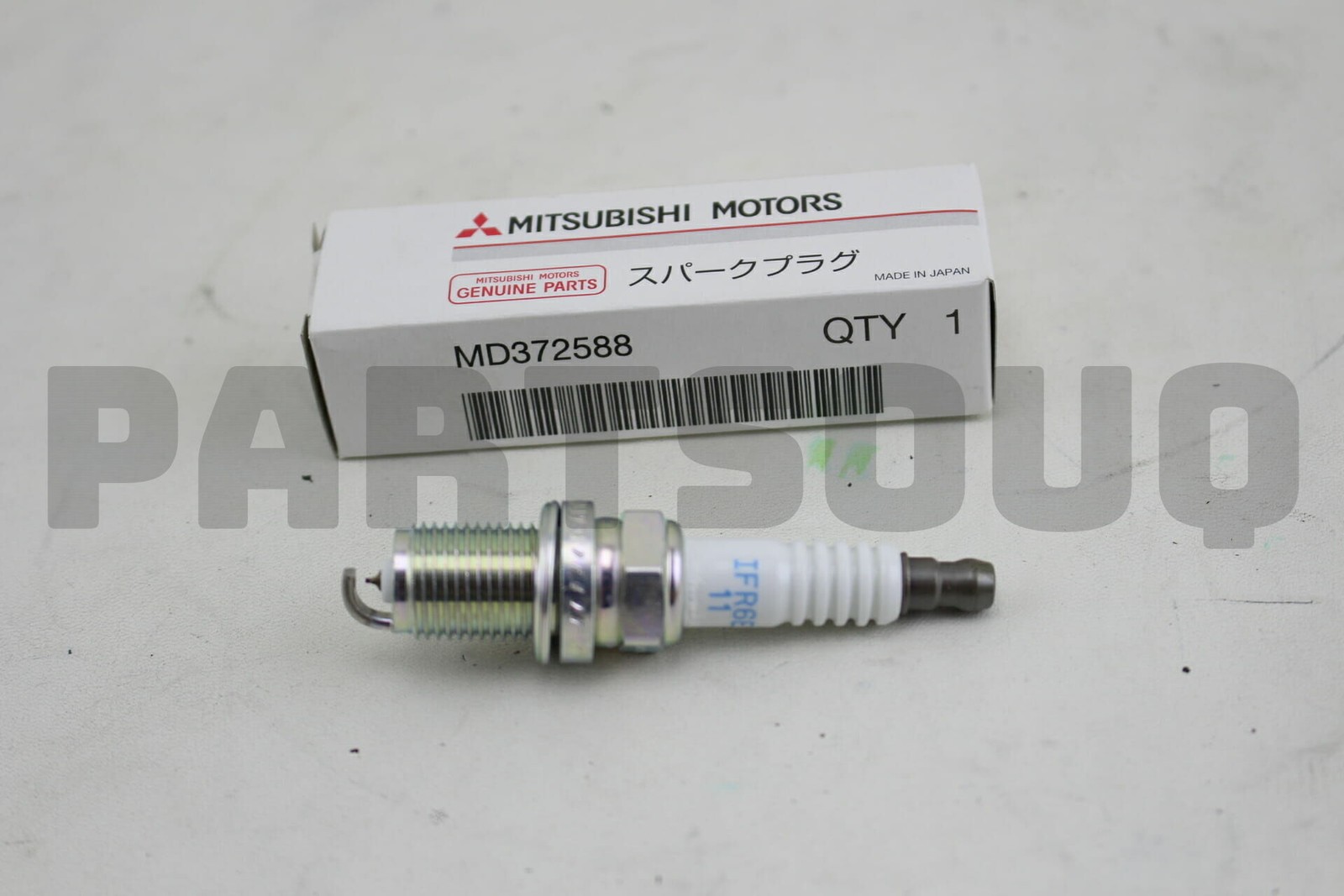 MD372588 Genuine Mitsubishi SPARK PLUG