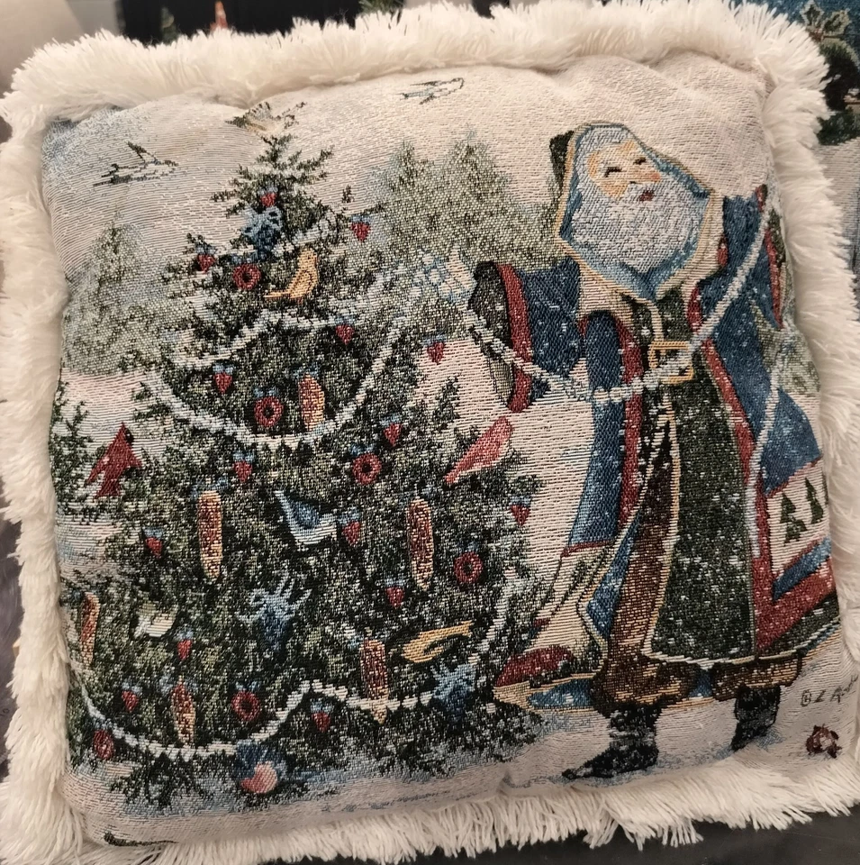 ¡De colección! Tapiz Almohadas de Navidad; 2 piezas 18" X 18"; por Lynn Jones & Mowhawk Foto 3 de 4