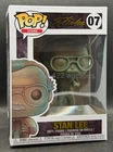 Funko POP!  Icons: Stan Lee Patina - 07 Comics Marvel Read! vinyl figure