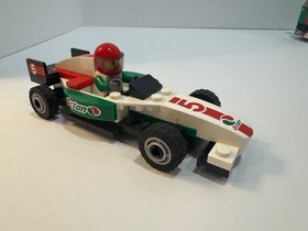 LEGO CITY: Grand Prix Truck (60025) Complete set