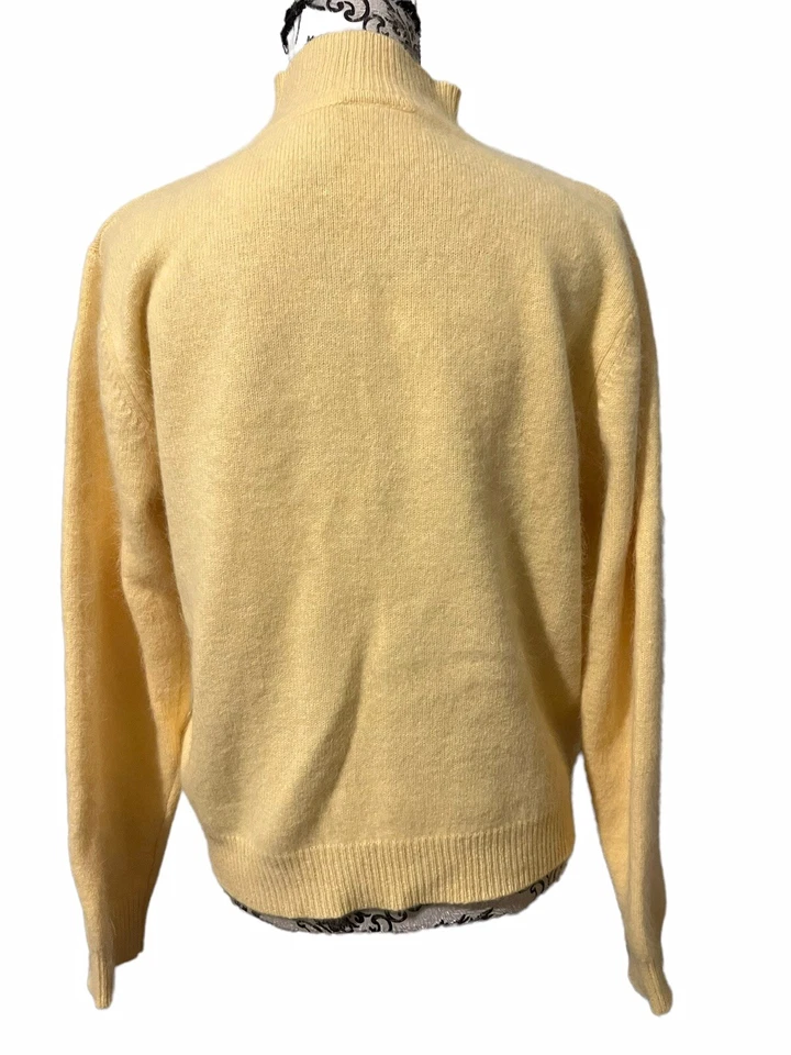 Suéter para mujer Crystal Kobe lana/angora pelo de conejo amarillo cuello falso grande Foto 4 de 4