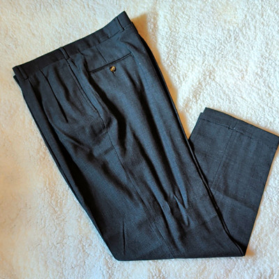 Tommy Hilfiger Men's Gray Solid Worsted Wool Pleated Dress Pants Tapered 40W