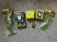 Vivarium heating setup plus decorations