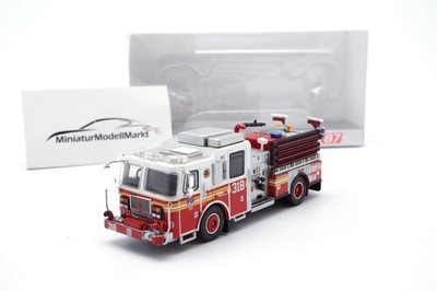 Seagrave Marauder II - Engine 318 - Brooklyn - 2012 - 1:87 - PCX87 (PCX870684)