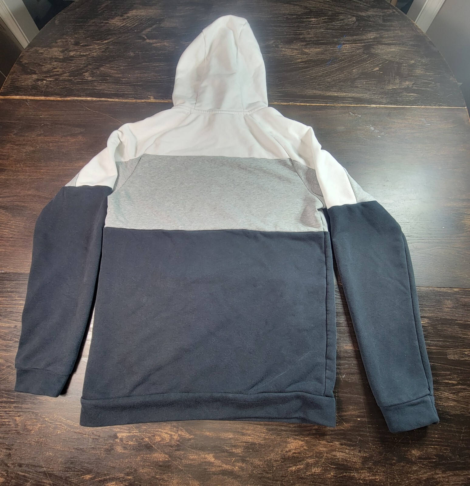 Picture 2 of 10