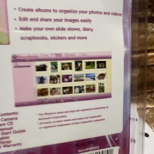 Disney Princess Digital Camera with preview screen 2.1 Mega Pixels W/2 Cases New - Picture 7 of 9