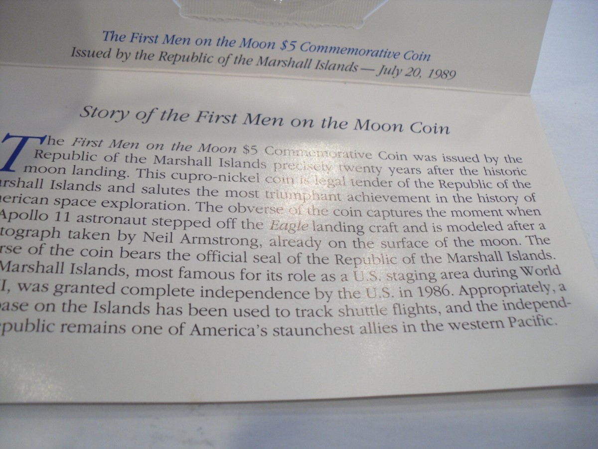 Republic of the Marshall Islands First Men on the Moon $5