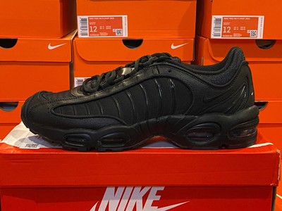 triple black tailwinds
