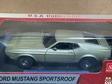 Sun Star 1971 Mustang Sportsroof. Silver / Pewter,  1/18, NIB