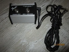 Fender 2-Button Foot switch Pedal and Cable Channel Select & Drive 0050419000