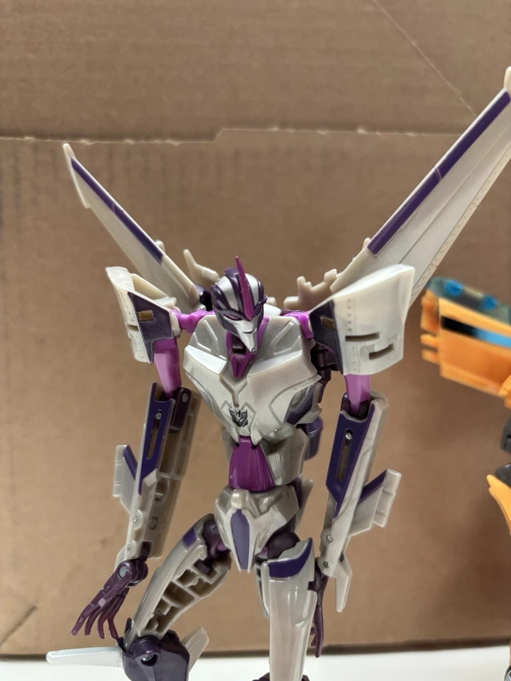 Transformers Prime Ultimate Opponents Starscream  Hasbro Deluxe Class + Bumblebe - Bild 2 von 4