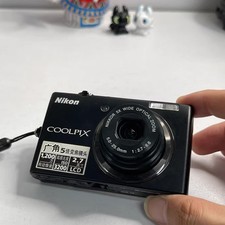 Nikon COOLPIX S570 Black 12.0MP 5x Optical Zoom Compact Digital Camera English