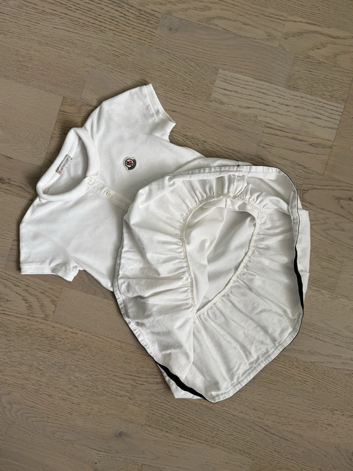 Vestito bianco Moncler bambino 6 anni