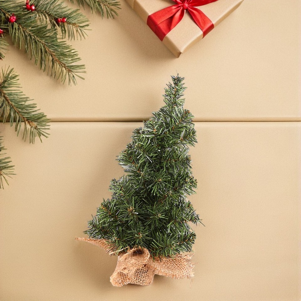 6pcs Miniature Artificial Christmas Trees: Burlap Base Mini Pine Trees ...