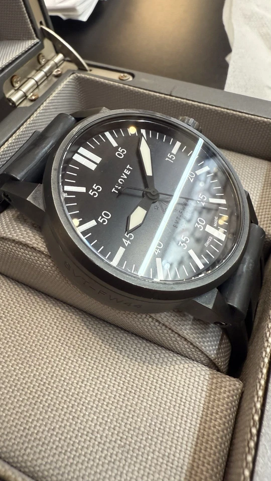 Reloj de campo Tsovet SVT-FW44 negro Foto 2 de 4